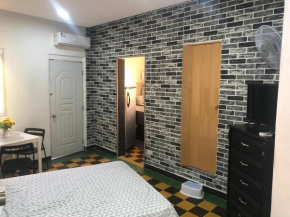 APARTA-ESTUDIO EN LA ZONA COLONIAL